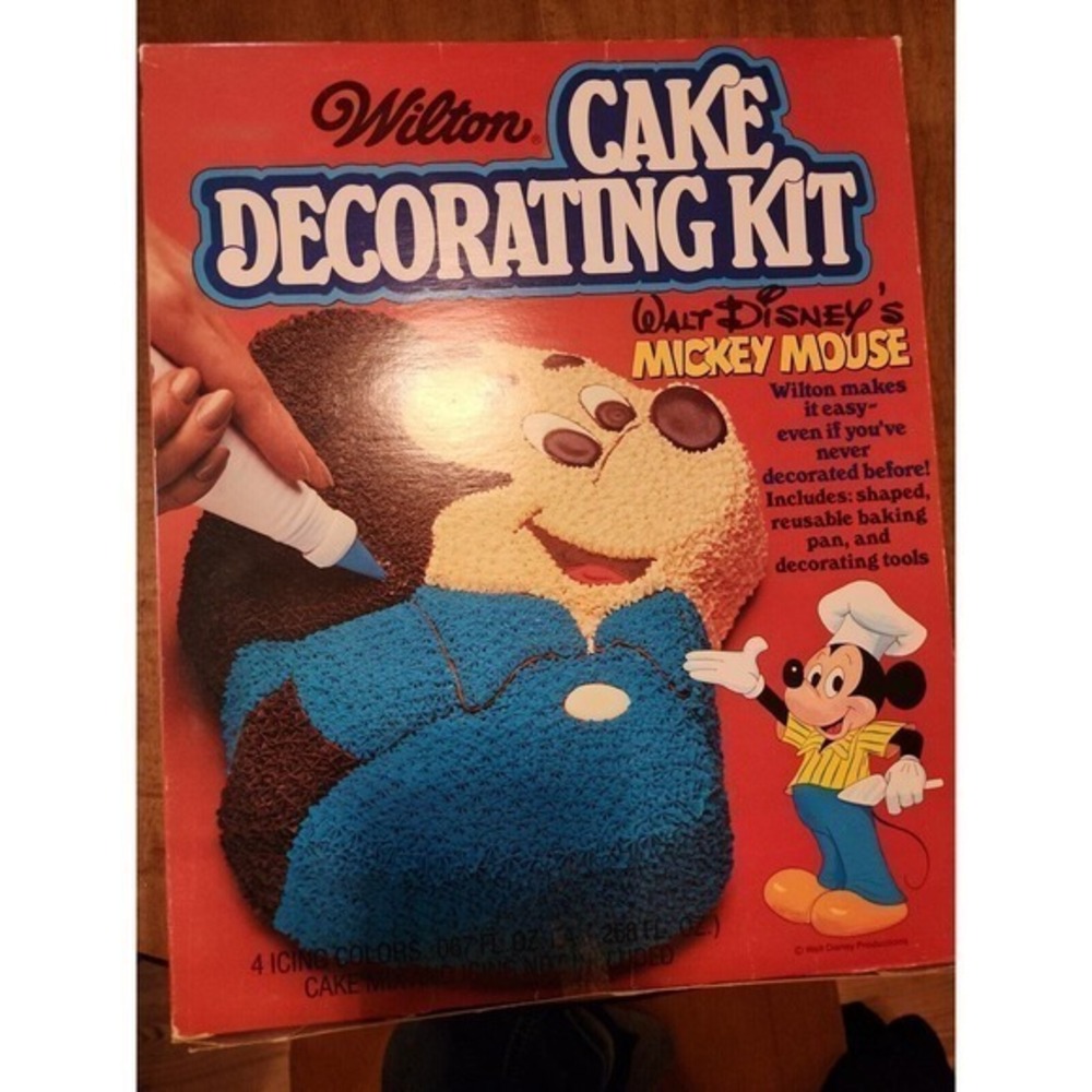 Vintage Wilton Mickey Mouse Foil Baking Pan missing decorating‎ tools